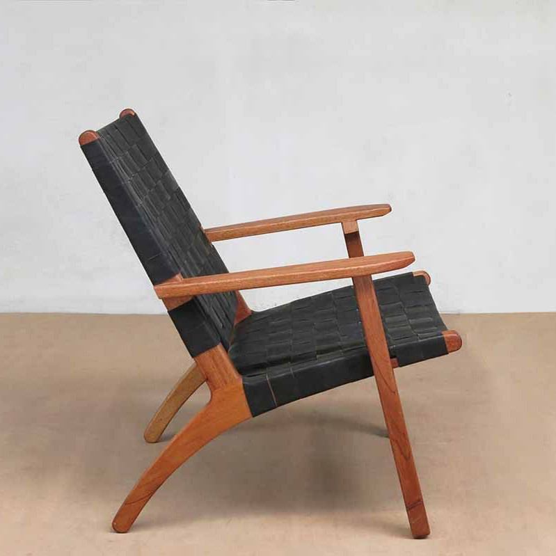 Masaya Abuelo Mid Century Lounge Chair - Black Leather And Royal Mahogany | Lounge Chairs | Modishstore - 5