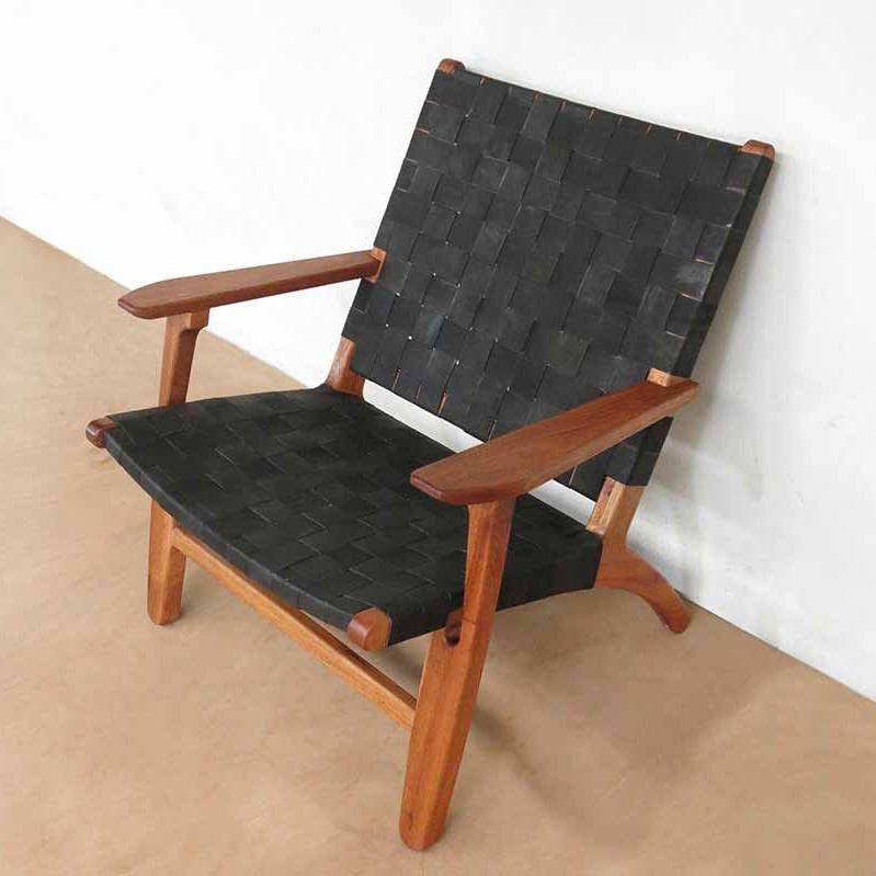 Masaya Abuelo Mid Century Lounge Chair - Black Leather And Royal Mahogany | Lounge Chairs | Modishstore - 3