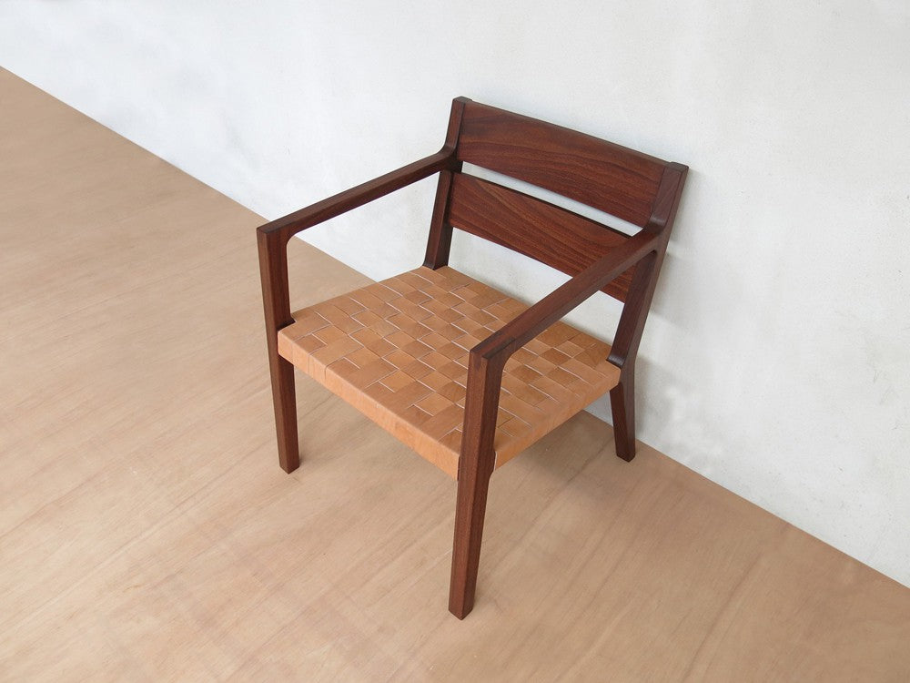 Masaya Managua Arm Chair - Barley Leather And Rosita Walnut | Armchairs | Modishstore - 6