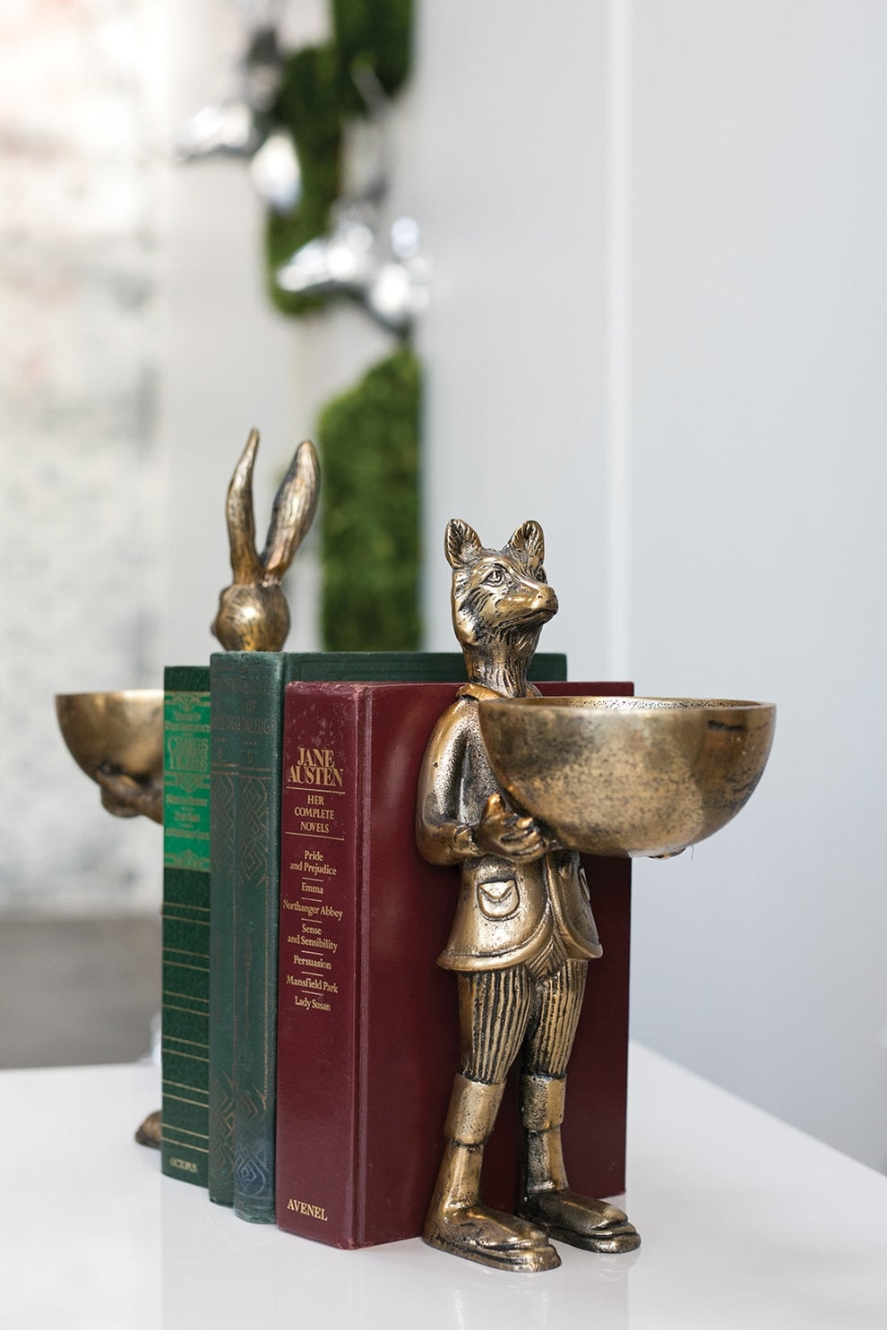 E+E Dish Stand By Accent Decor | Animals & Pets | Modishstore - 3