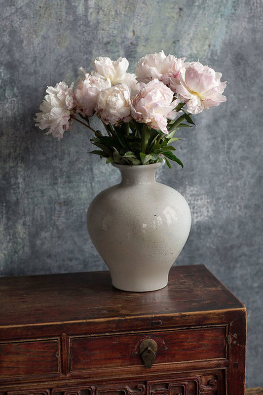 Vagabond Vintage Ceramic White Mushroom Vase - Set of 2 | Modishstore | Vases