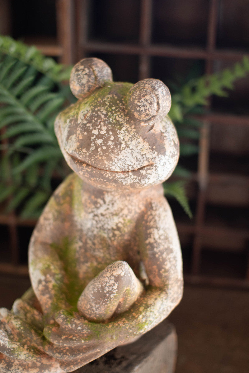 Faux Concrete Frog - Small By Kalalou | Animals & Pets | Modishstore - 2