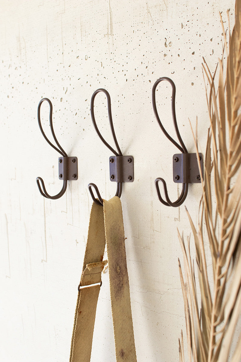 Box Of Twenty-Four Rustic Metal Coat Hooks With Screws By Kalalou |  Hooks & Racks | Modishstore | CQ7576