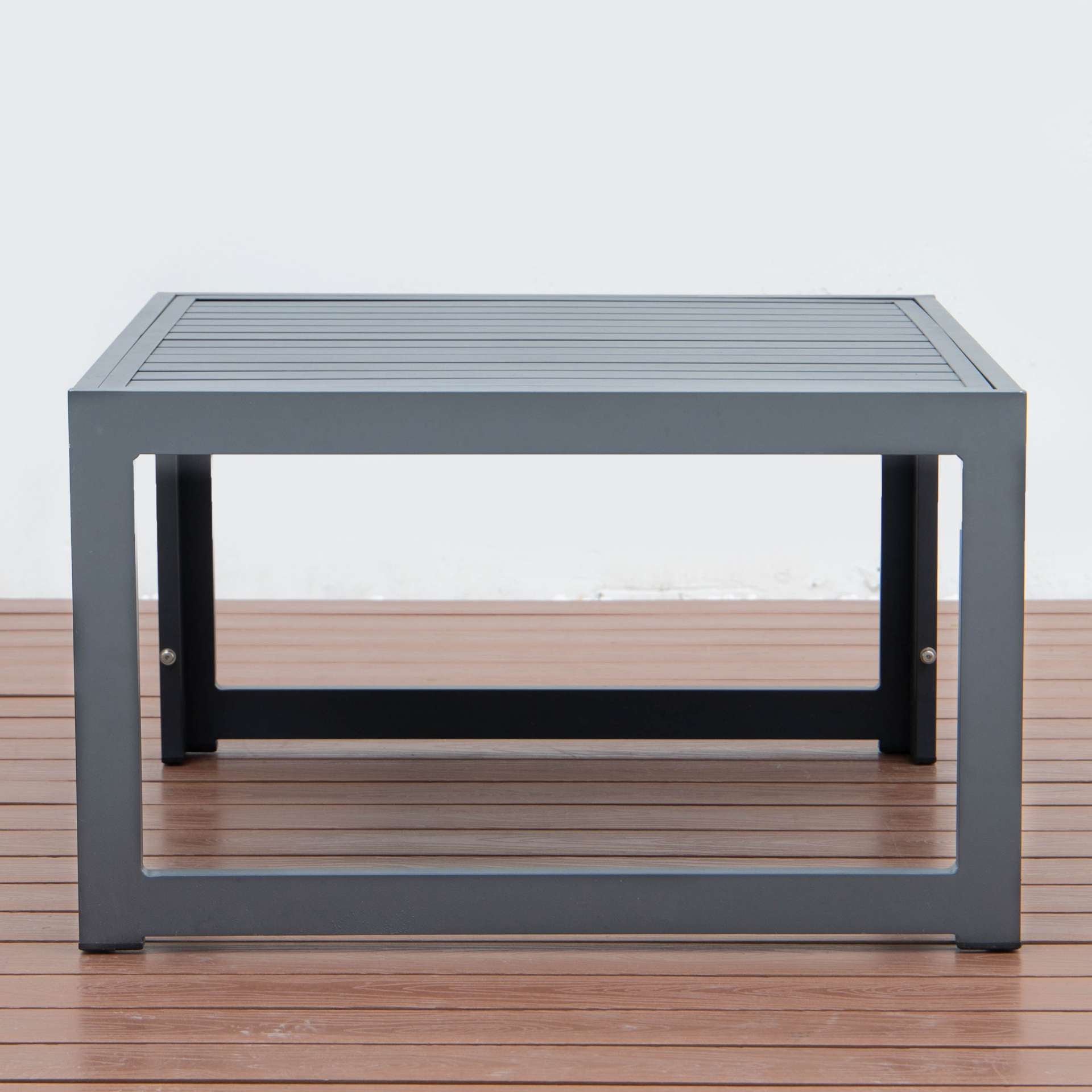 LeisureMod Chelsea Patio Coffee Table With Black Aluminum | Coffee Tables | Modishstore - 6
