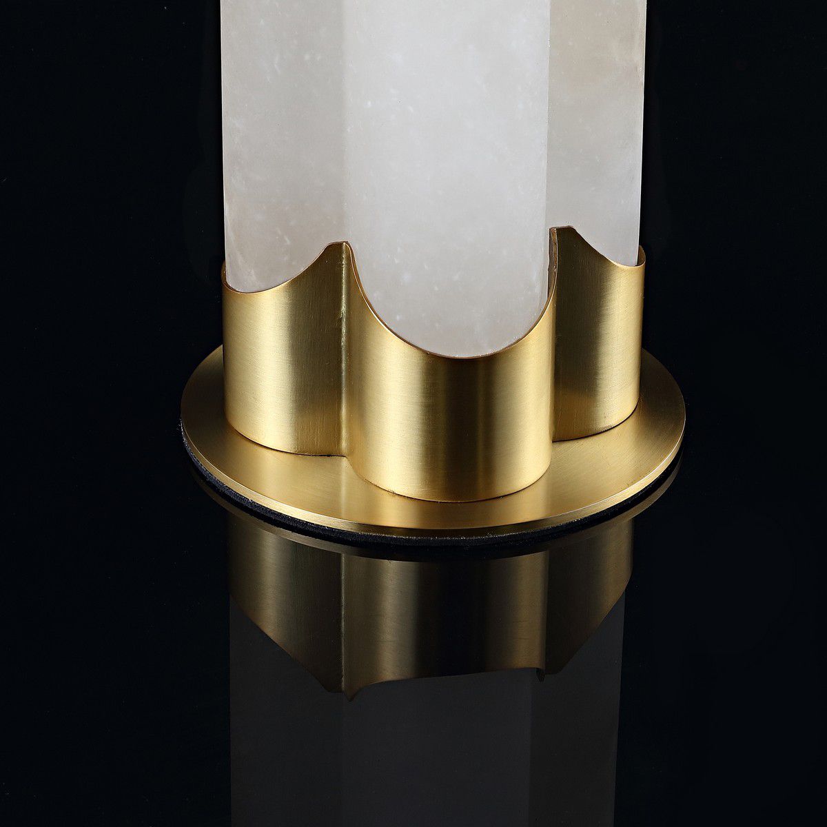 Safavieh Chavez Alabaster Table Lamp - White and Gold | Table Lamps | Modishstore - 5