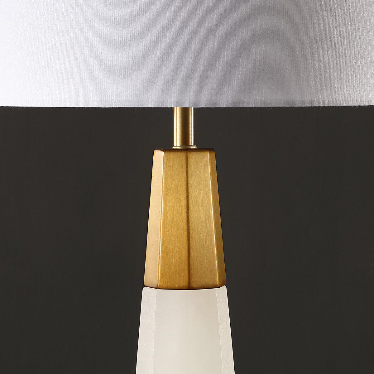 Safavieh Toto Alabaster Table Lamp - White | Table Lamps | Modishstore - 4
