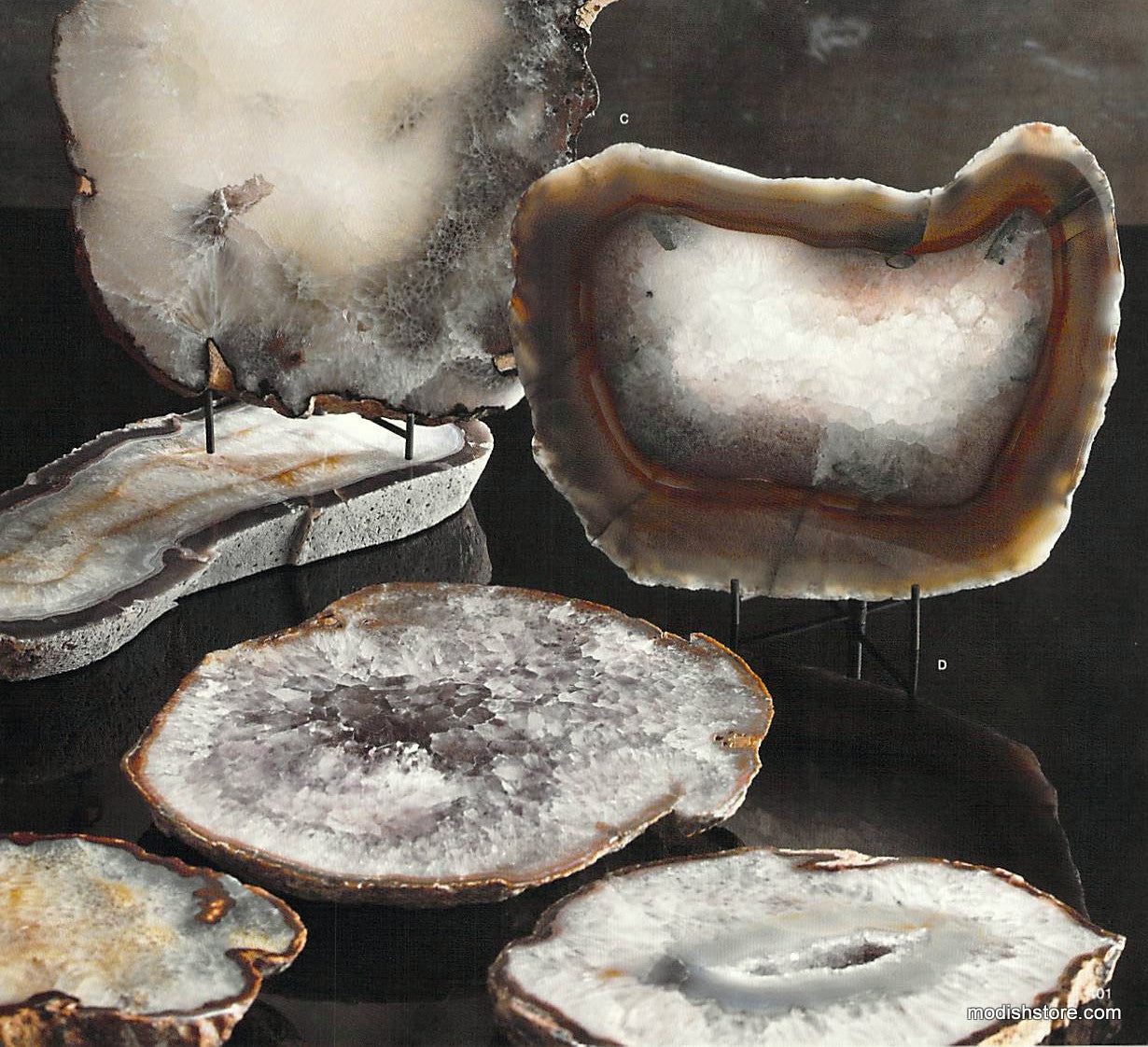 Roost Crystal Slabs & Mineral Stand