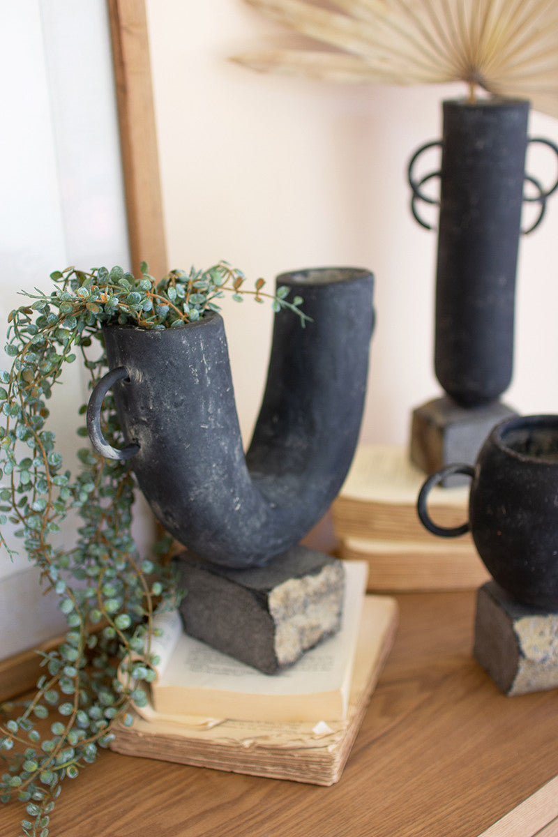 Black Modern Clay Vases On Rock Bases Set Of 3 By Kalalou | Modishstore | Vases