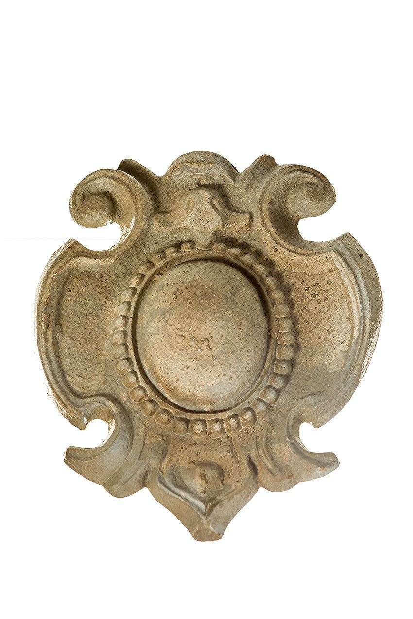 Vagabond Vintage Metal Keystone Architectural Element - Thumbnail 3