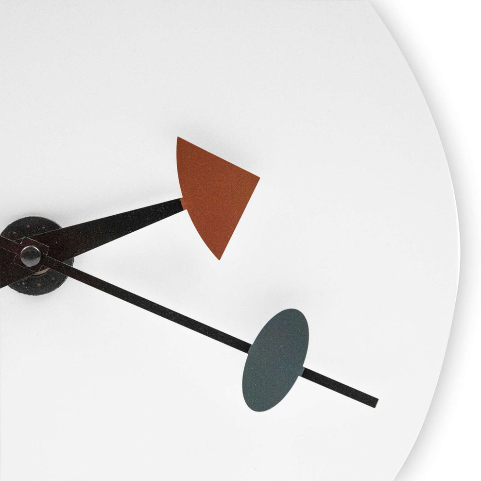 LeisureMod Manchester Modern Classy Design Round Silent Non-Ticking Wall Clock | Clocks | Modishstore - 14