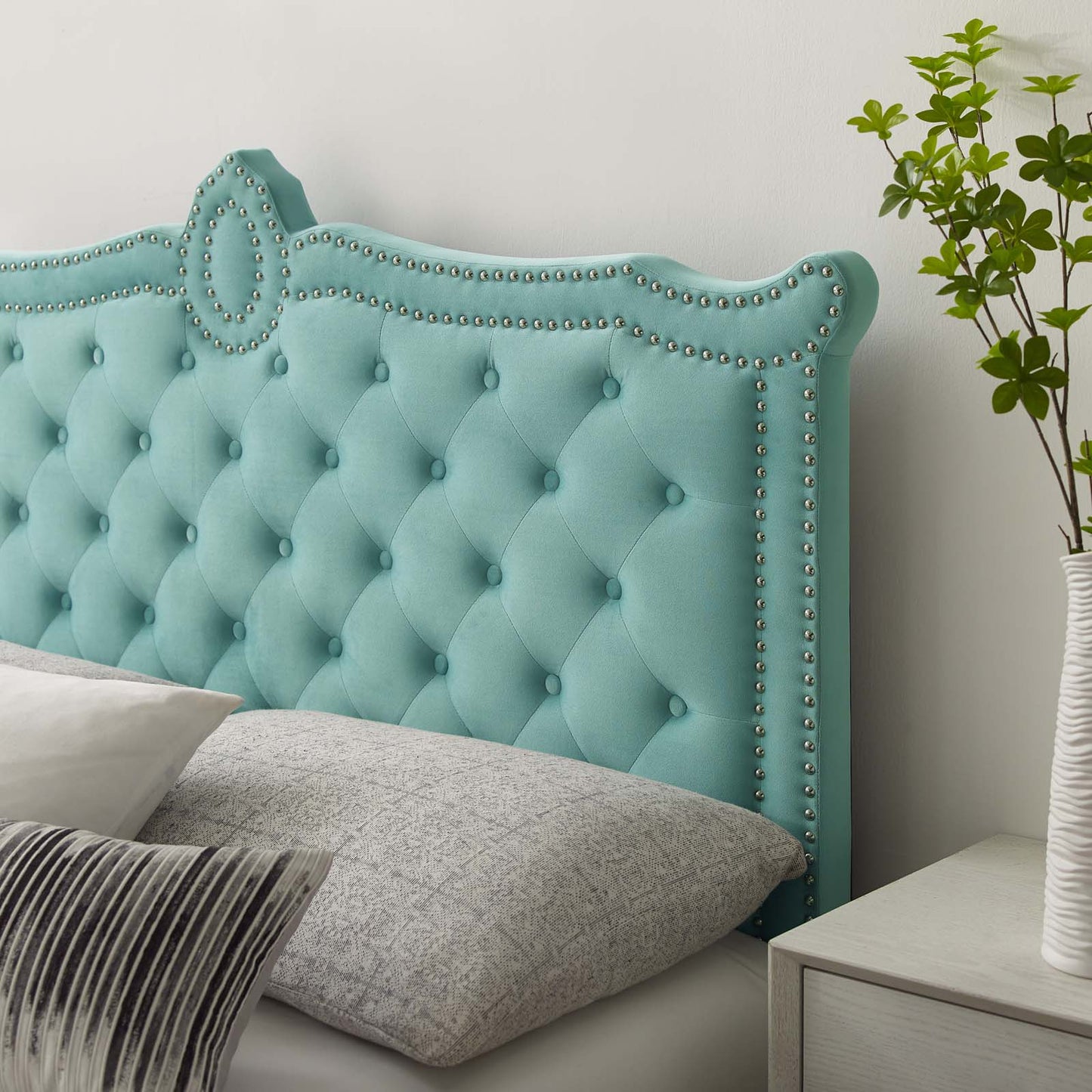 Clara Performance Velvet Queen Platform Bed By Modway - MOD-6594 | Beds | Modishstore - 42