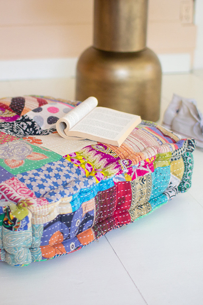 Square kantha floor cushion By Kalalou-3
