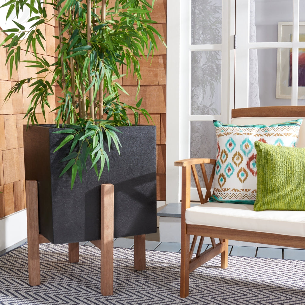 Safavieh Anston Planter | Outdoor Planters, Troughs & Cachepots |  Modishstore 