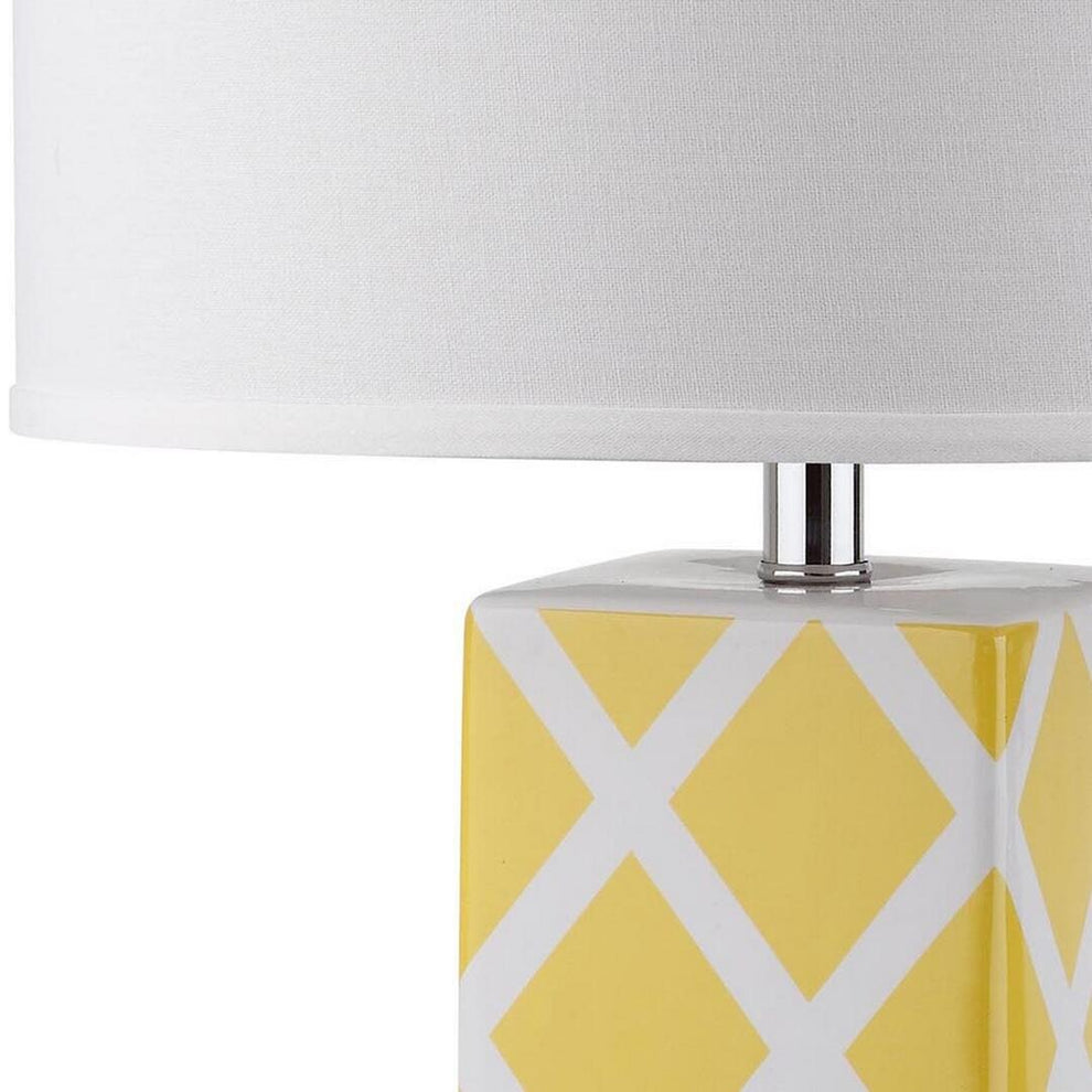 Safavieh Garden Lattice Table Lamp | Table Lamps | Modishstore - 2