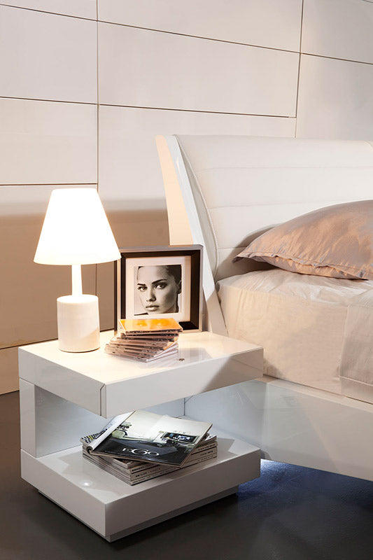 Vig Furniture Modrest Esso Modern White Glossy Nightstand | Modishstore | Nightstands