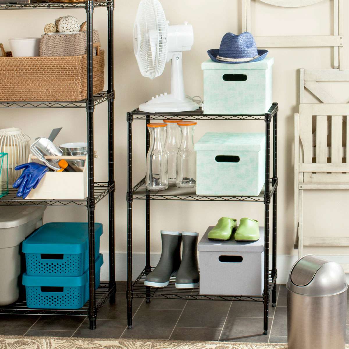 Safavieh Sierra Mini 3 Tier Chrome Wire Shelve (23 In. W X 13 In. D X 35 In. H) - Black | Shelves & Shelving Units | Modishstore