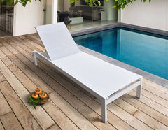 Renava Kayak - Modern White Outdoor Chaise Lounge
