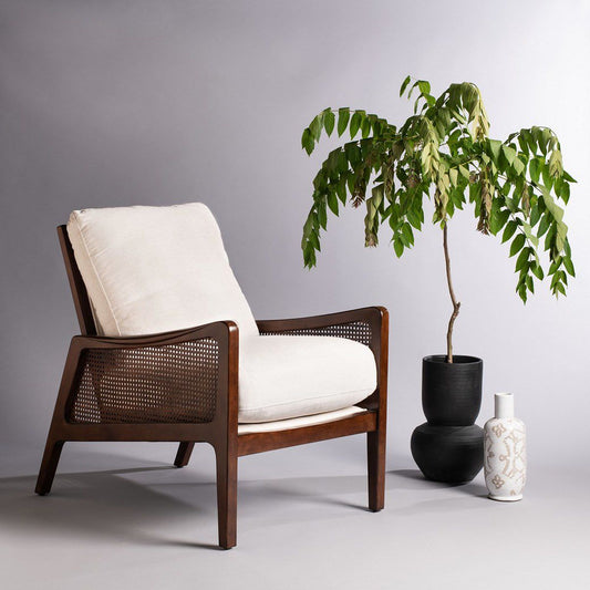 Safavieh Moretti Wood Frame Accent Chai - Oatmeal | Dining Chairs | Modishstore