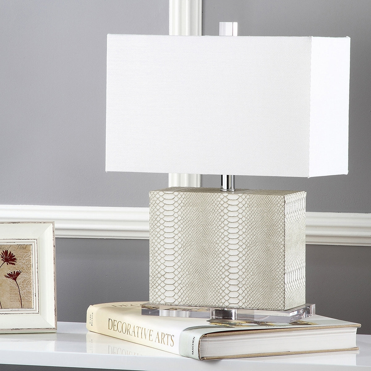Safavieh Delia 20.5-Inch H Table Lamp - Cream | Table Lamps | Modishstore