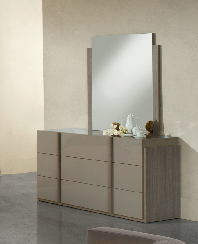 Vigfurniture Nova Domus Marcela Italian Modern Dresser | Modishstore | Dressers