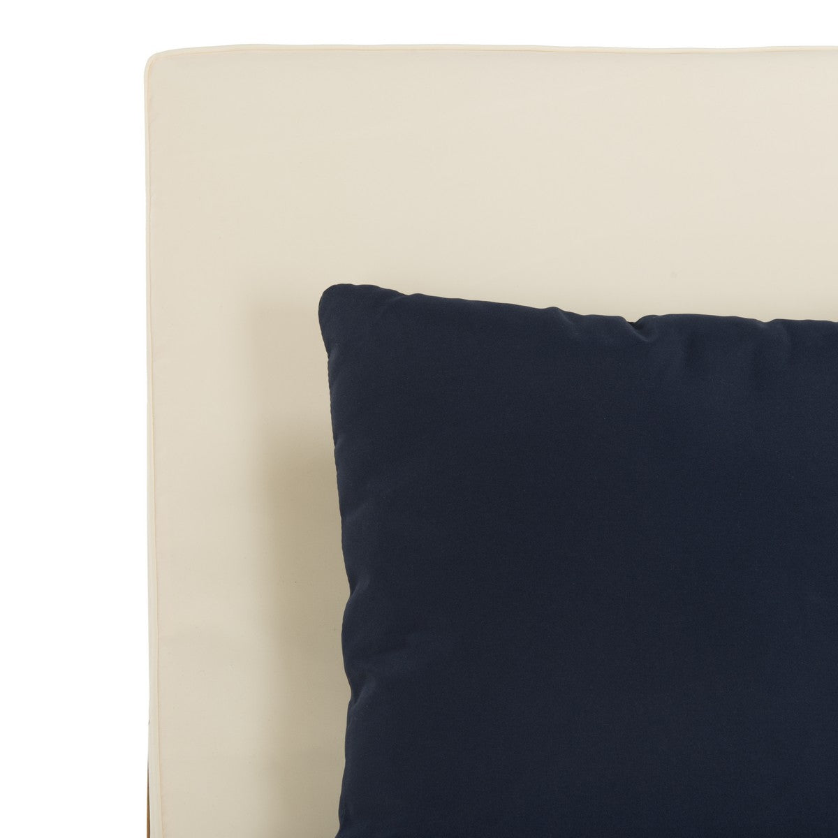 Safavieh Chaston 4 Pc Outdoor Living Set With Accent Pillows | Outdoor Sofas, Loveseats & Sectionals |  Modishstore  - 3