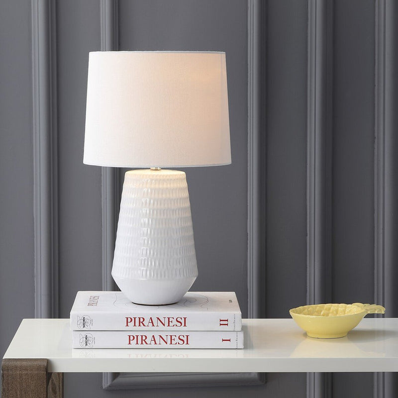 Safavieh Stark, 20.5 Inch, White, Ceramic/Iron Table Lamp W/ Usb Port? - White | Table Lamps | Modishstore