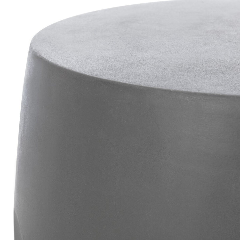 Safavieh Zuri Indoor/Outdoor Modern Concrete Round 17.7-Inch H Accent Table | Accent Tables |  Modishstore  - 3