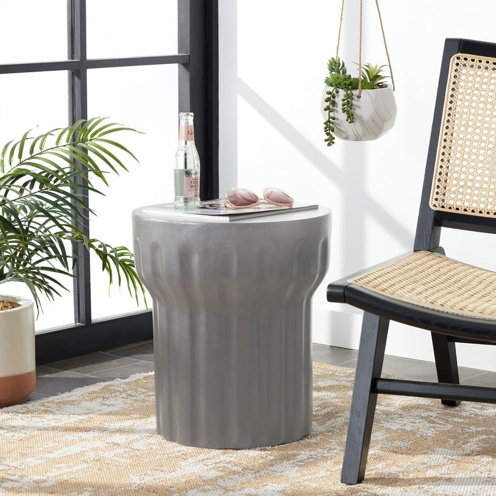 Safavieh Vesta Indoor/Outdoor Modern Concrete Round 15.3-Inch Dia Accent Table | Accent Tables |  Modishstore  - 2