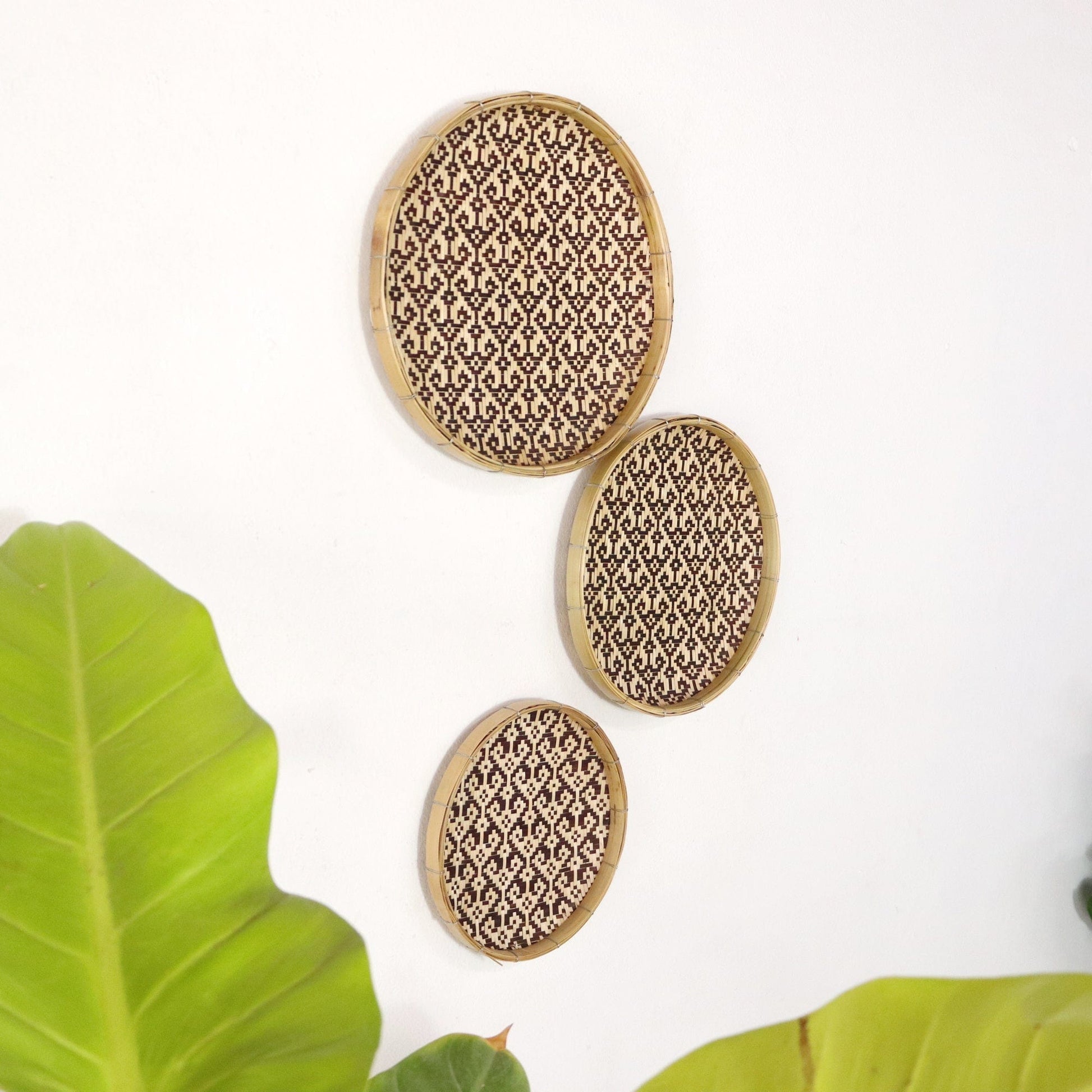 Wa Run Tron - Wall Art DeCor Hanging Set Of 3 By Thaihome | Wall Decor | Modishstore - 4